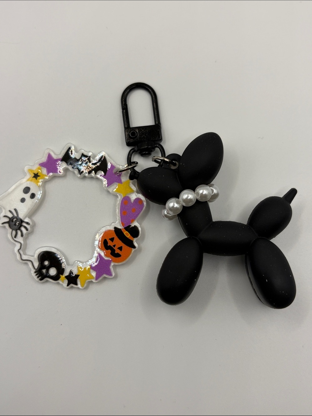 Black Balloon Dog Keychain with Pearl Collar
